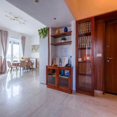 Don Bosco Metro A Giulio Agricola Apartment
